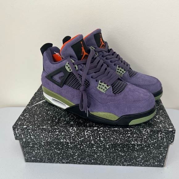 Brand new WMNS Air Jordan 4 Retro Sneakers